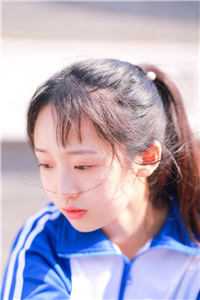 重生后我踹了竹马嫁病娇大佬季宴臣周莹莹全文+番茄