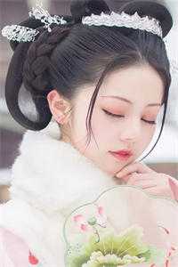 圣女妻子夺我万龙甲，我涅槃重生后她悔疯了