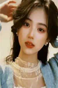女儿生日，老婆却给竹马女儿庆生