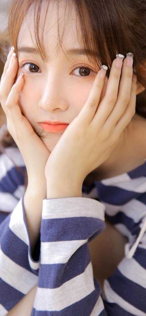 贫困生室友清明祭祖回来变成了白富美