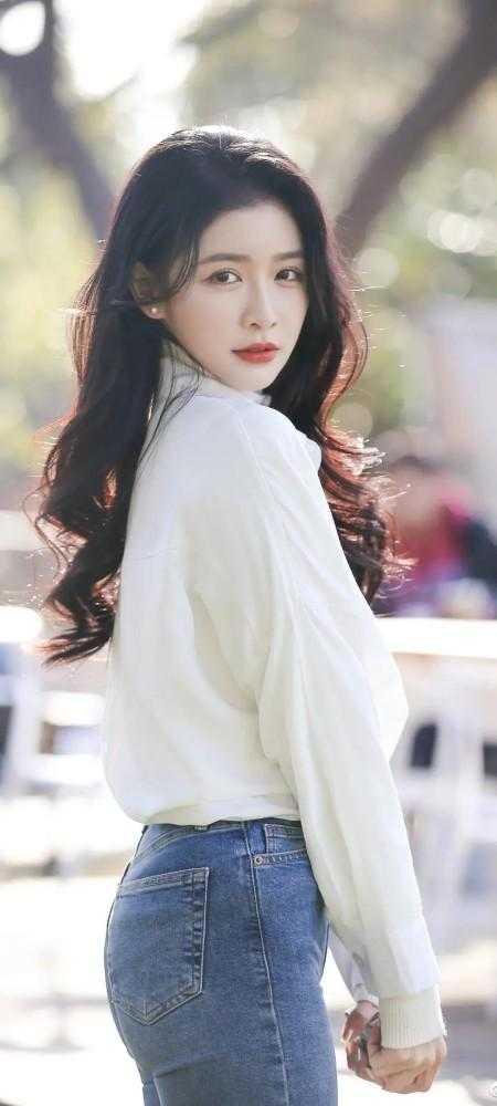 娼女挺孕肚上门要名分，当街将我打成重伤