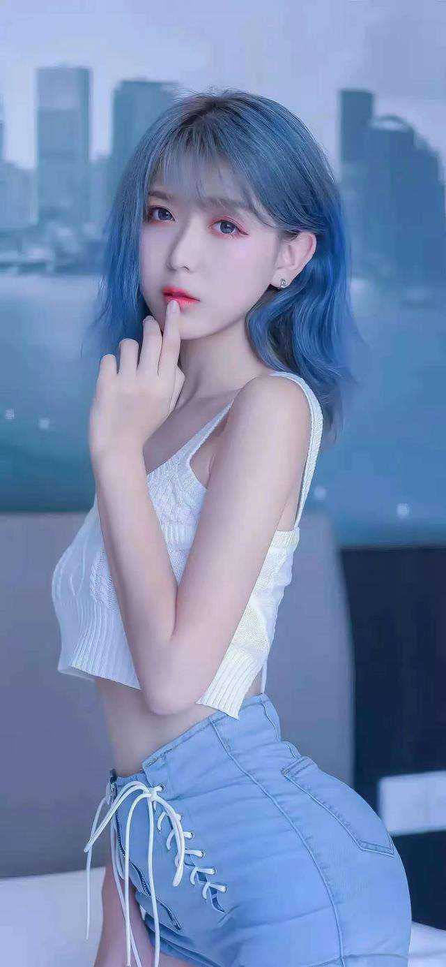 为了拯救女配，他将我送给绑匪