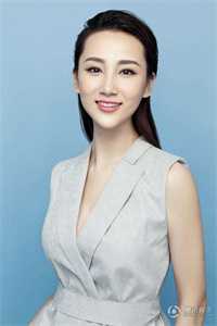 清明祭祖，女友坟前羞辱我穷