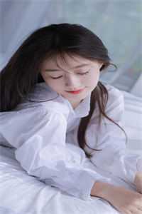老公为医学博士和我离婚，却不知我是神医