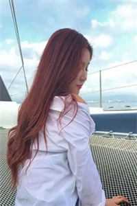 旅游落地后多了一个女兄弟