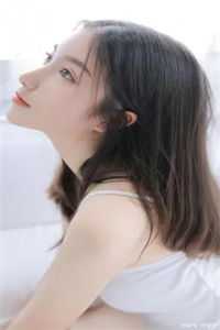 父亲葬礼前一天，未婚妻和白月光领证