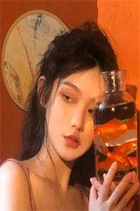 破产后，未婚夫把我卖给高利贷