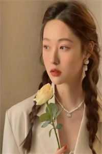 胳膊断后，我们的十年散了