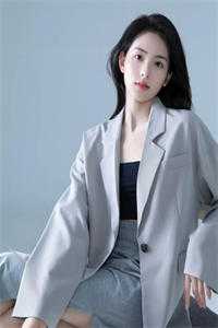 双胞胎妹妹去世后 丈夫和儿子让人毁掉我这张脸