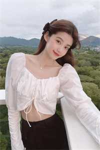 红尘缥缈，情山难渡