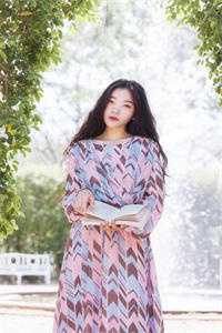我将私密照挂在暗网后，人淡如菊的妻子后悔了