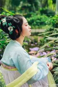 重生看着继女掉入野兽区，老公回来悔疯了