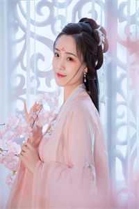 我的生日宴上，妻子和他人订婚