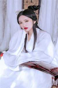 男朋友一家死后，我火了