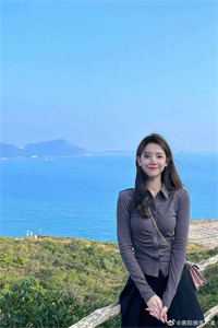 绣球招亲后，逼我形婚的赤狐少君悔疯了