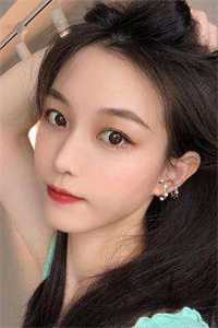 明星女友跪舔变态大佬，却不知我是京圈太子爷