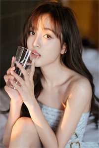 未婚夫换娶落魄千金后，悔疯了