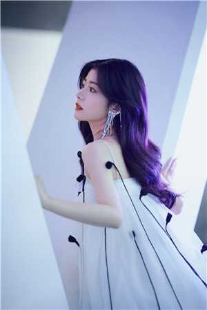 把录取通知书换给私生子后，女儿跳楼了