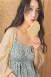 《妻子为了等她迟到的白月光，不让列车启动》许安柳如烟最新完本小说_全文阅读免费全集《妻子为了等她迟到的白月光，不让列车启动》(许安柳如烟)