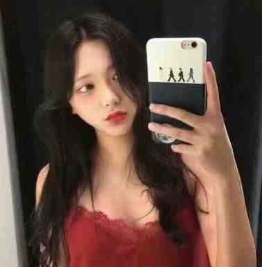 未婚夫为娶穿越女将我抛弃，我换嫁后他发疯求原谅