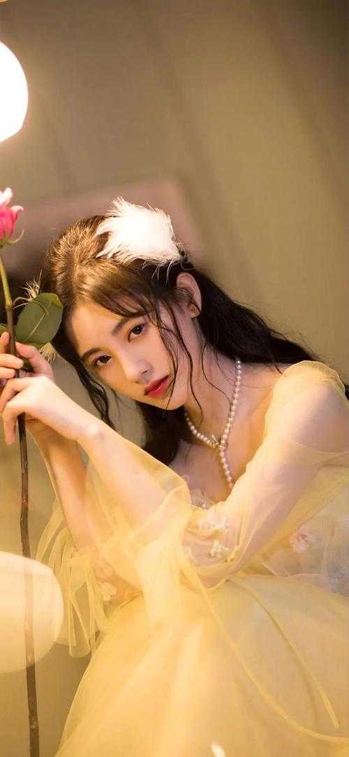 妻子逼儿子下跪自认野种后，一夜白了头